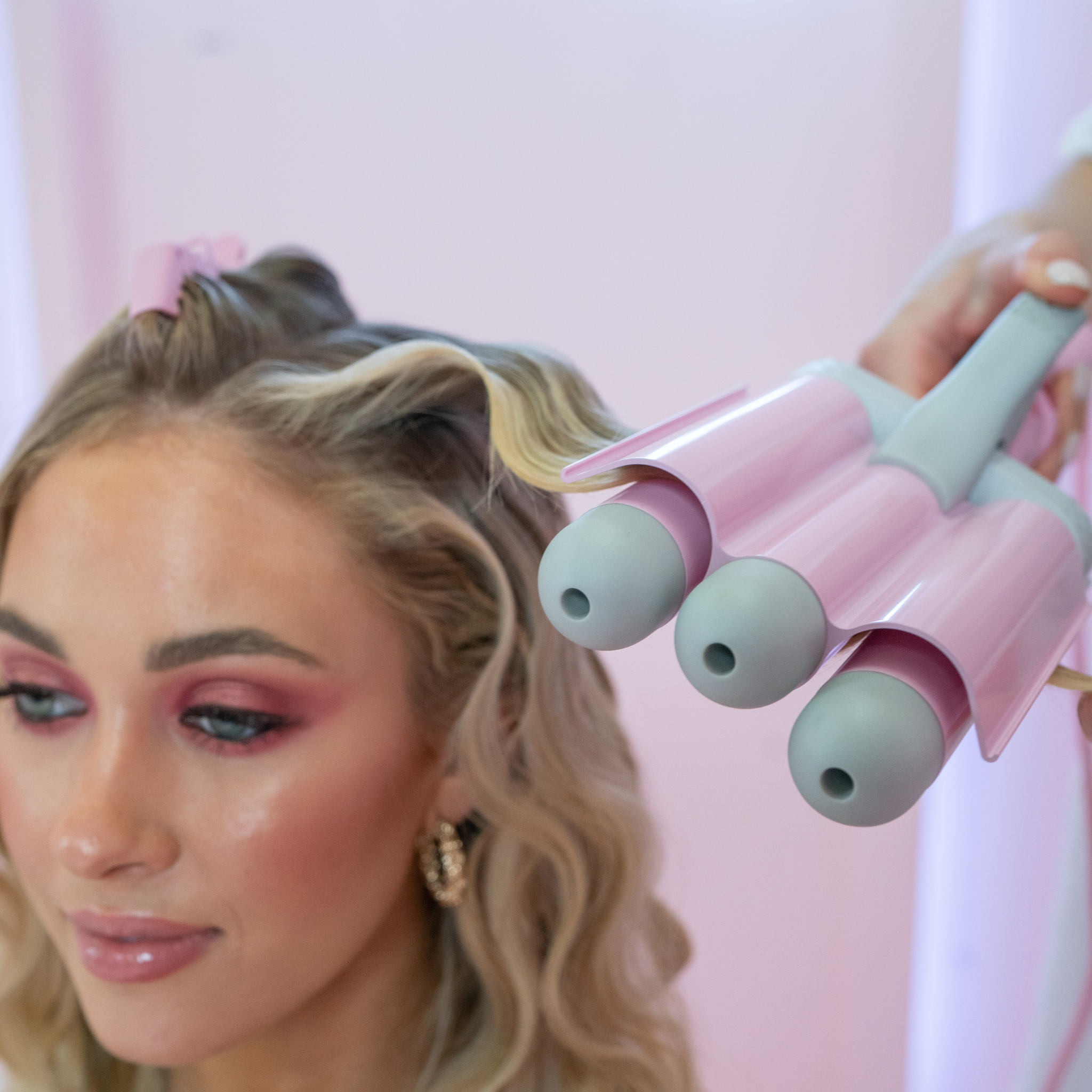 1.25" Original Pro Waver - Pink