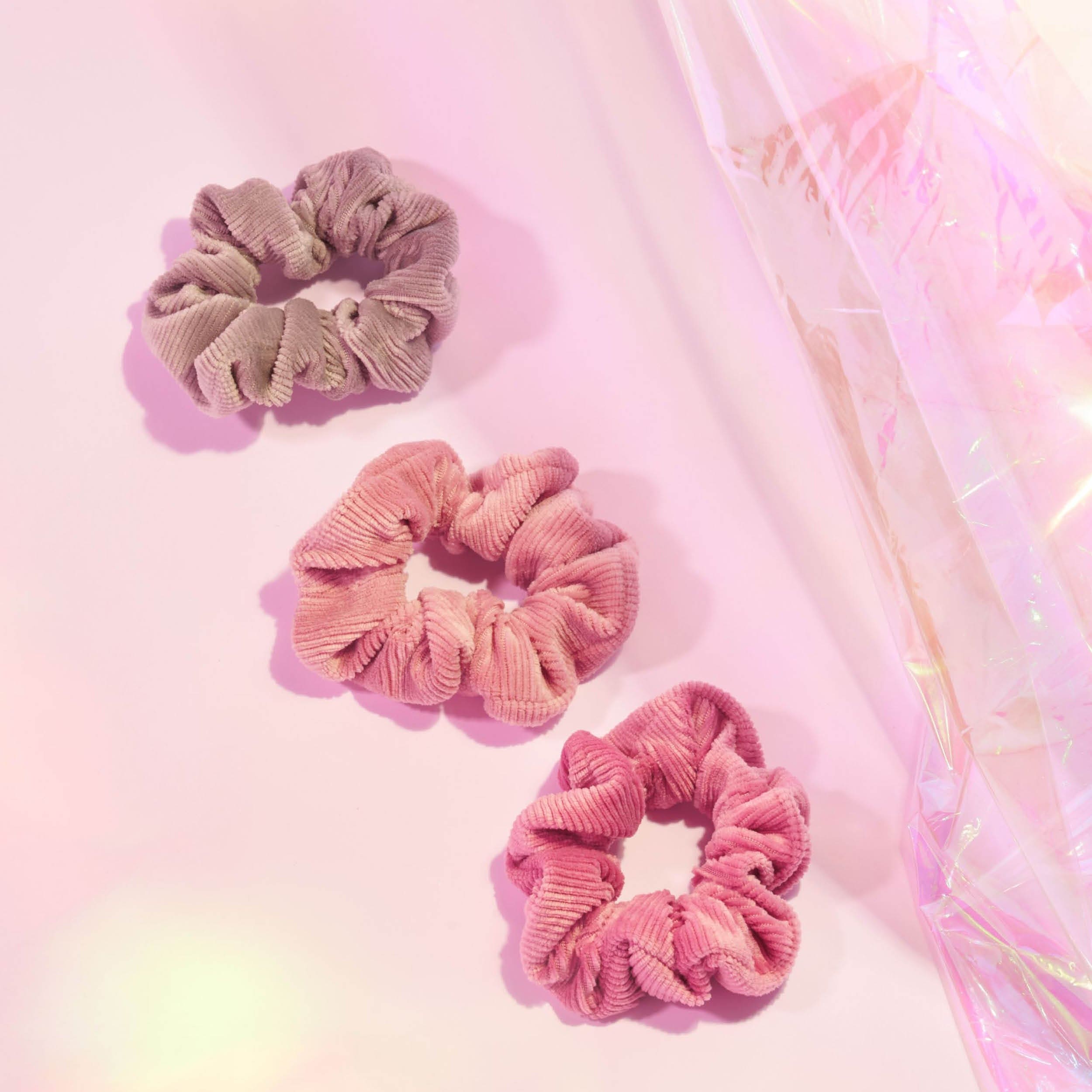 The Scrunchie Set with 3 Scrunchies
