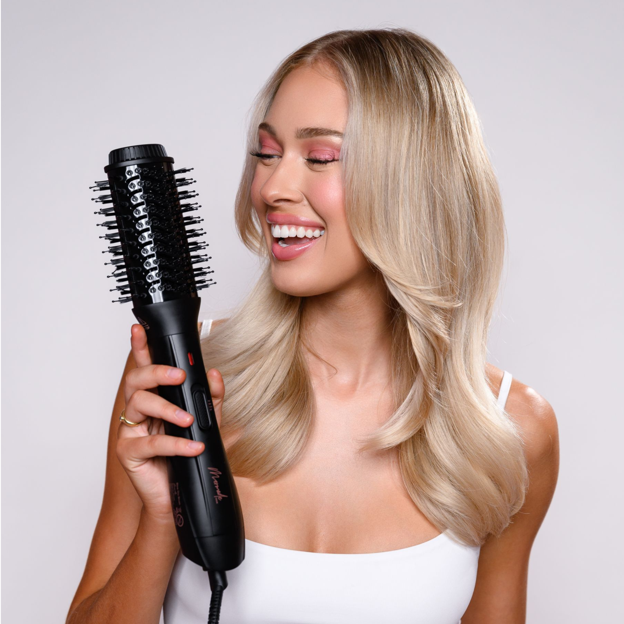 Blow Dry Brush - Sleek Black results on model